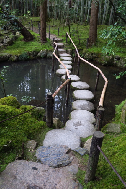 nanzinji-stepping-stones