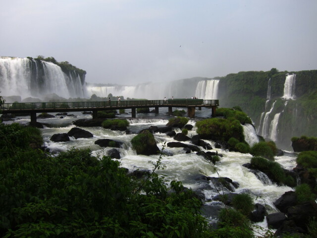 iguazu-walkways